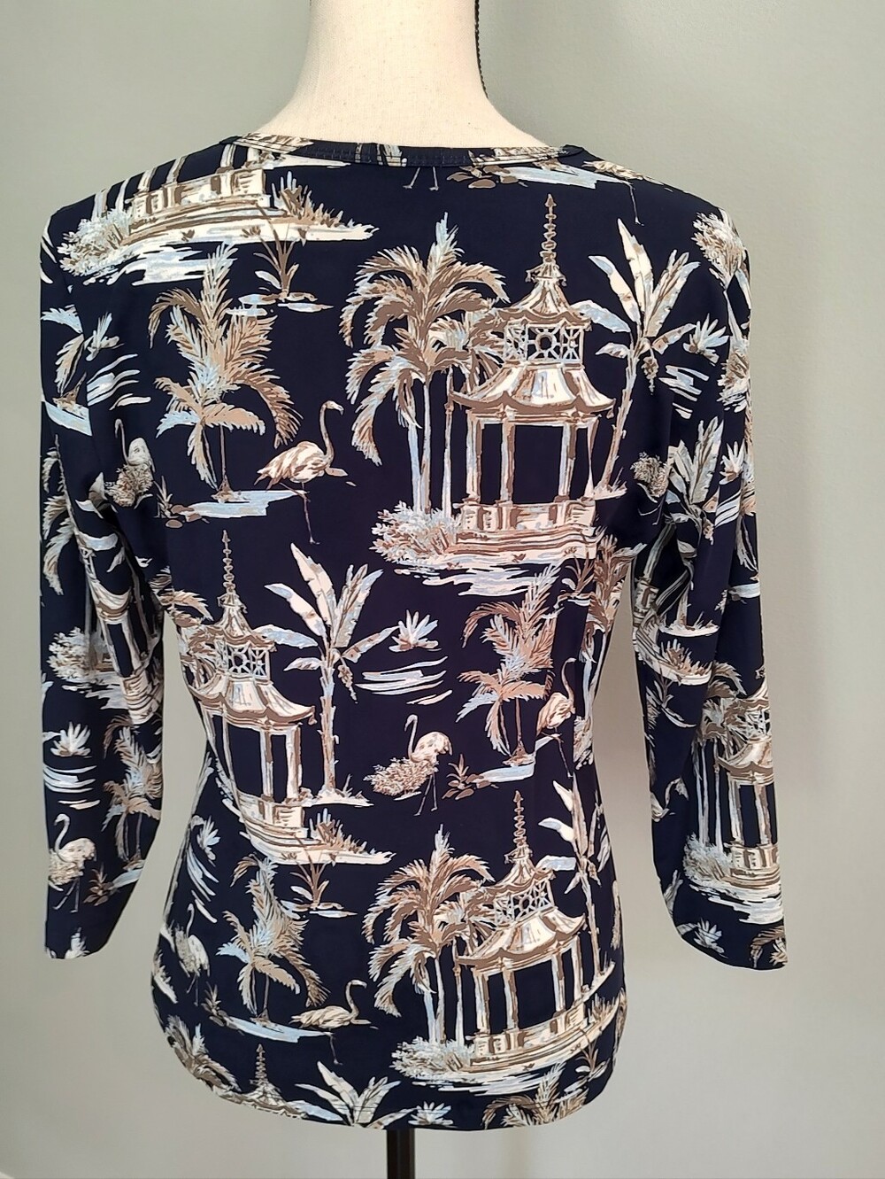 J. McLaughlin Navy Blue Pagoda Palms Signature Tee Catalina Cloth 3/4 Sleeves M - Picture 6 of 8
